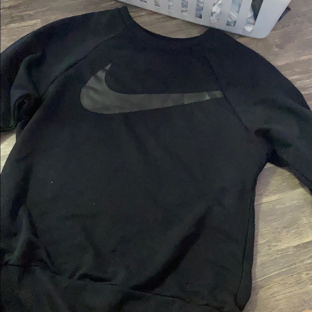crew neck sweatshirt